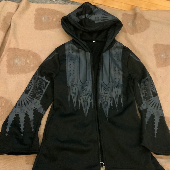 Gothic cathedral design cloak style hoodie - Picture 2 of 7